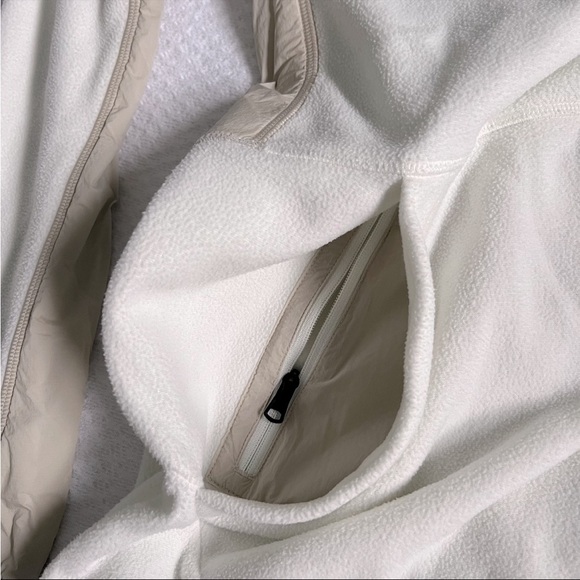 Hill City Performance Fleece - Picture 9 of 11